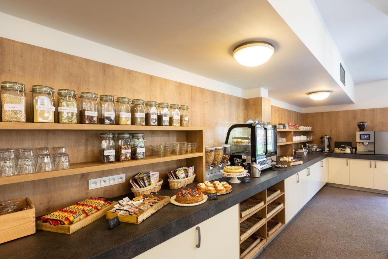 Hotel Svet Trzeboń Zewnętrze zdjęcie